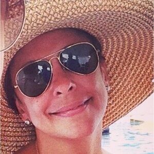 Meet your Posher, Nes